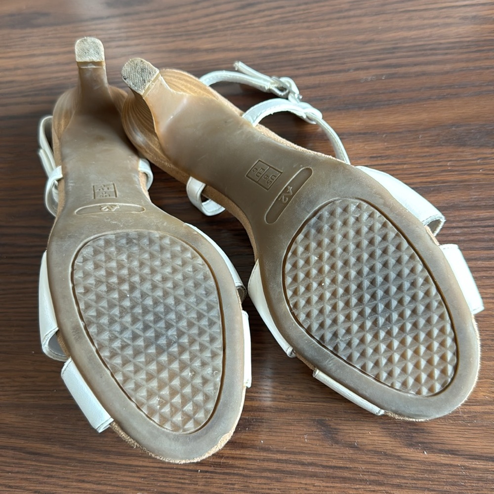 White A2 Sandals - Picture 3 of 6